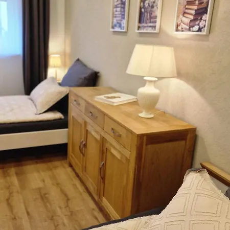 Auxbrg - 4 Zimmer, Xl Wasserbett, 65 Zoll Tv, Xl Terrasse Appartement
